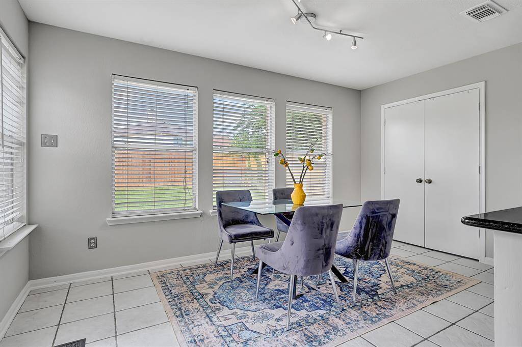Breakfast area