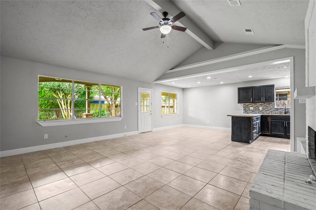 Large Living Area