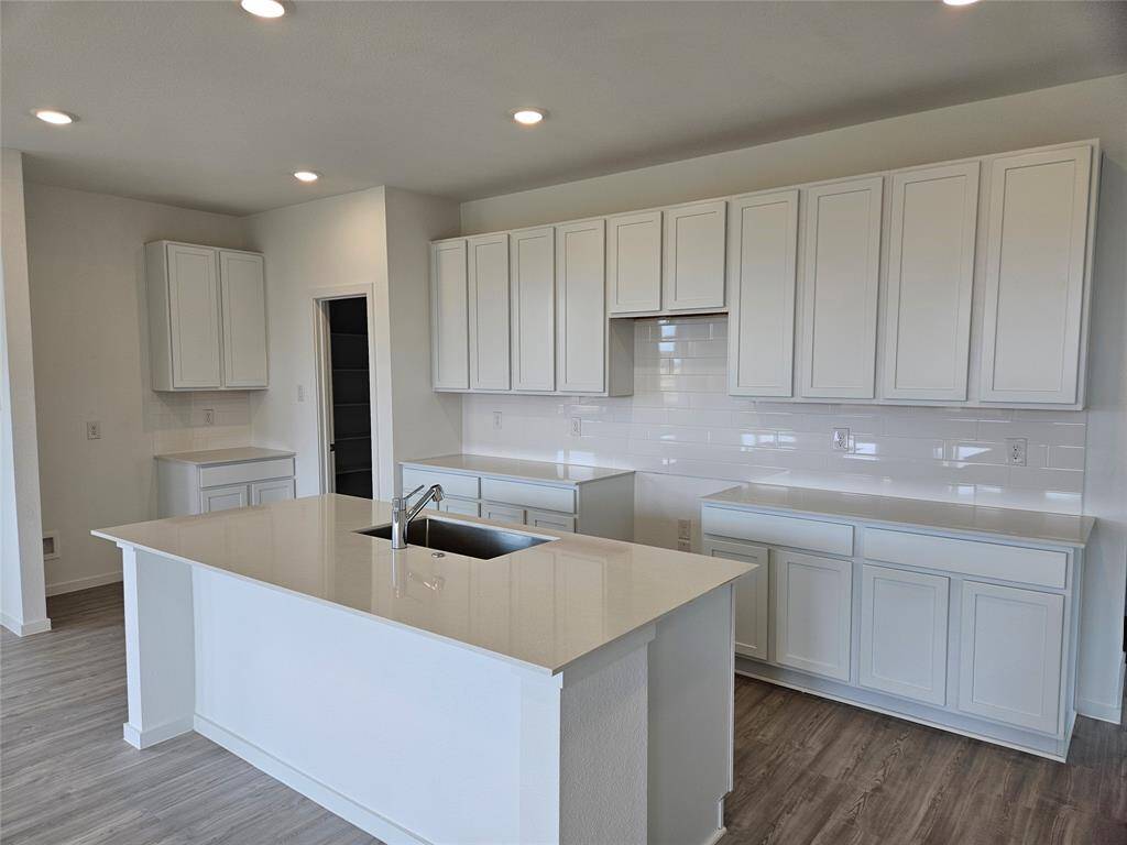 *Not actual home, pictures representative of same floor plan*