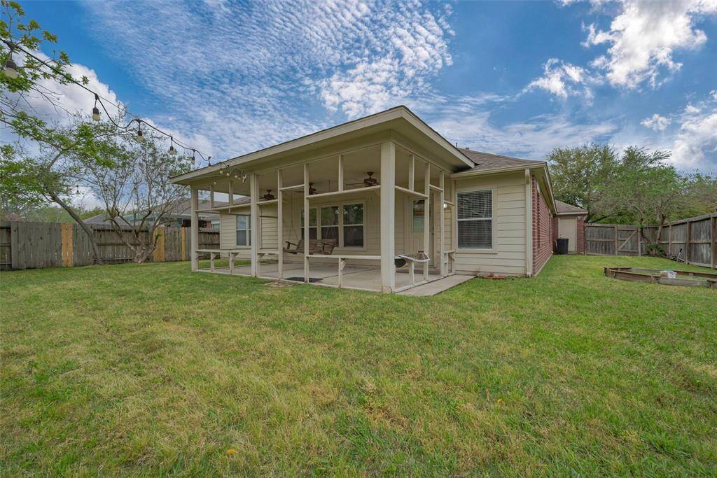 There are so many possibilities in this home to make it all yours.