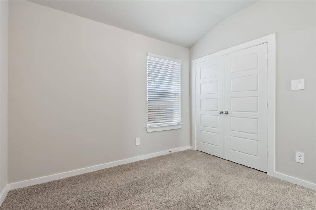 Photo is not of the actual home but is an inspirational photo of builder’s model home and may depict options, furnishings, and/or decorator features that are not included.