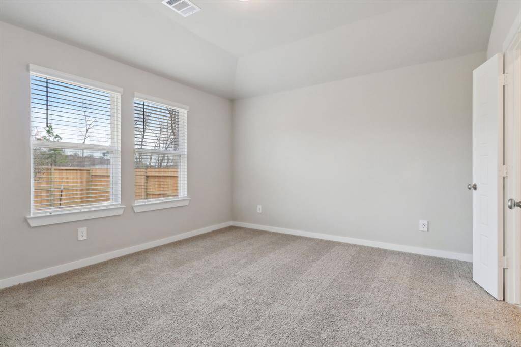 Photo is not of the actual home but is an inspirational photo of builder’s model home and may depict options, furnishings, and/or decorator features that are not included.