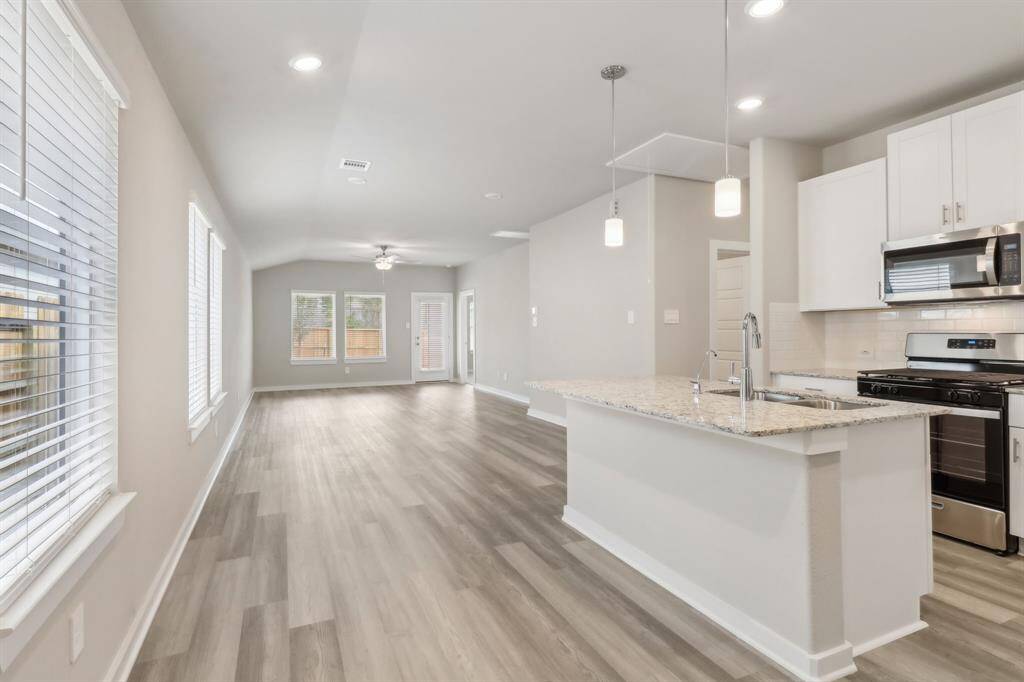 Photo is not of the actual home but is an inspirational photo of builder’s model home and may depict options, furnishings, and/or decorator features that are not included.