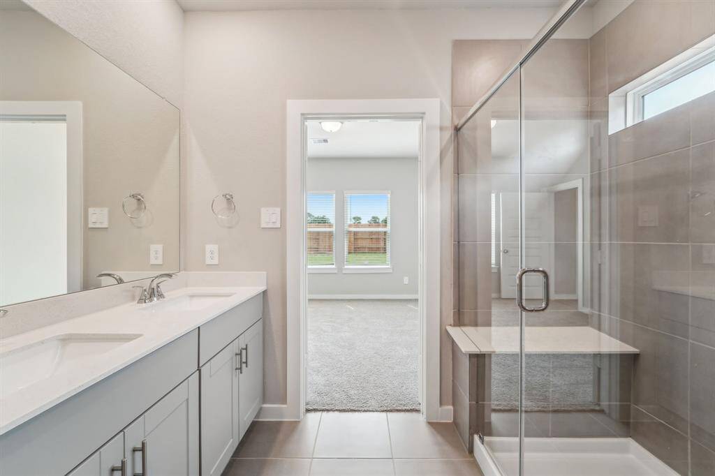 Photo is not of the actual home but is an inspirational photo of builder’s model home and may depict options, furnishings, and/or decorator features that are not included.