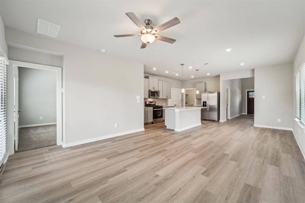 Photo is not of the actual home but is an inspirational photo of builder’s model home and may depict options, furnishings, and/or decorator features that are not included.