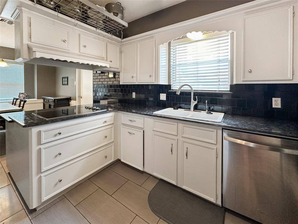 The open layout keeps everything within reach while maintaining a functional flow.