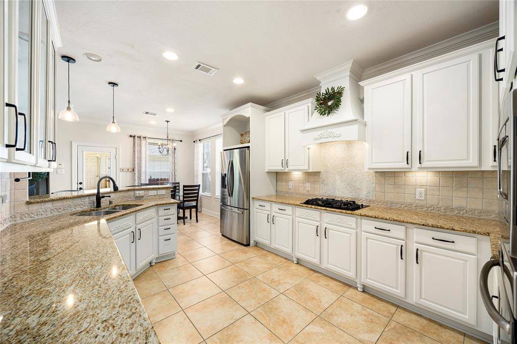 With tiled floors and an abundance of natural light, it’s both functional and inviting.