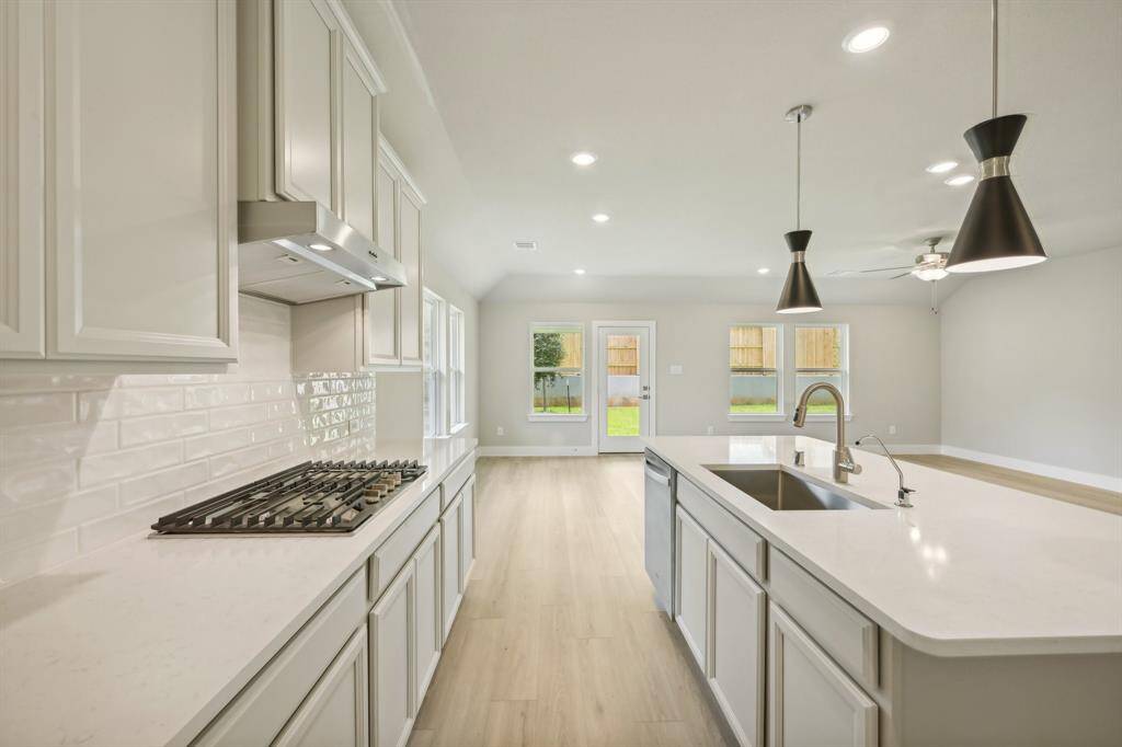 Photo is not of the actual home but is an inspirational photo of builder’s model home and may depict options, furnishings, and/or decorator features that are not included.