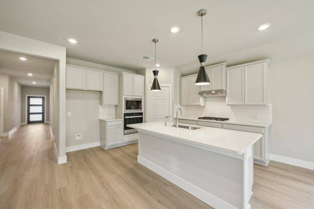 Photo is not of the actual home but is an inspirational photo of builder’s model home and may depict options, furnishings, and/or decorator features that are not included.