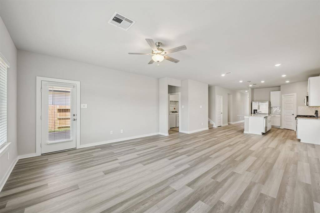 Photo is not of the actual home but is an inspirational photo of builder’s model home and may depict options, furnishings, and/or decorator features that are not included.
