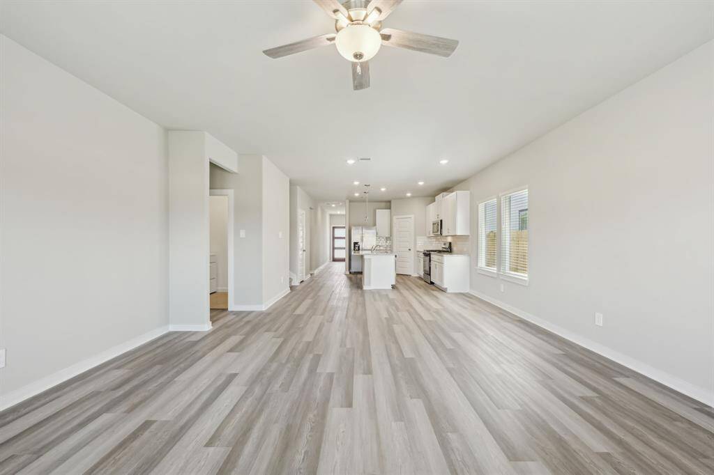 Photo is not of the actual home but is an inspirational photo of builder’s model home and may depict options, furnishings, and/or decorator features that are not included.