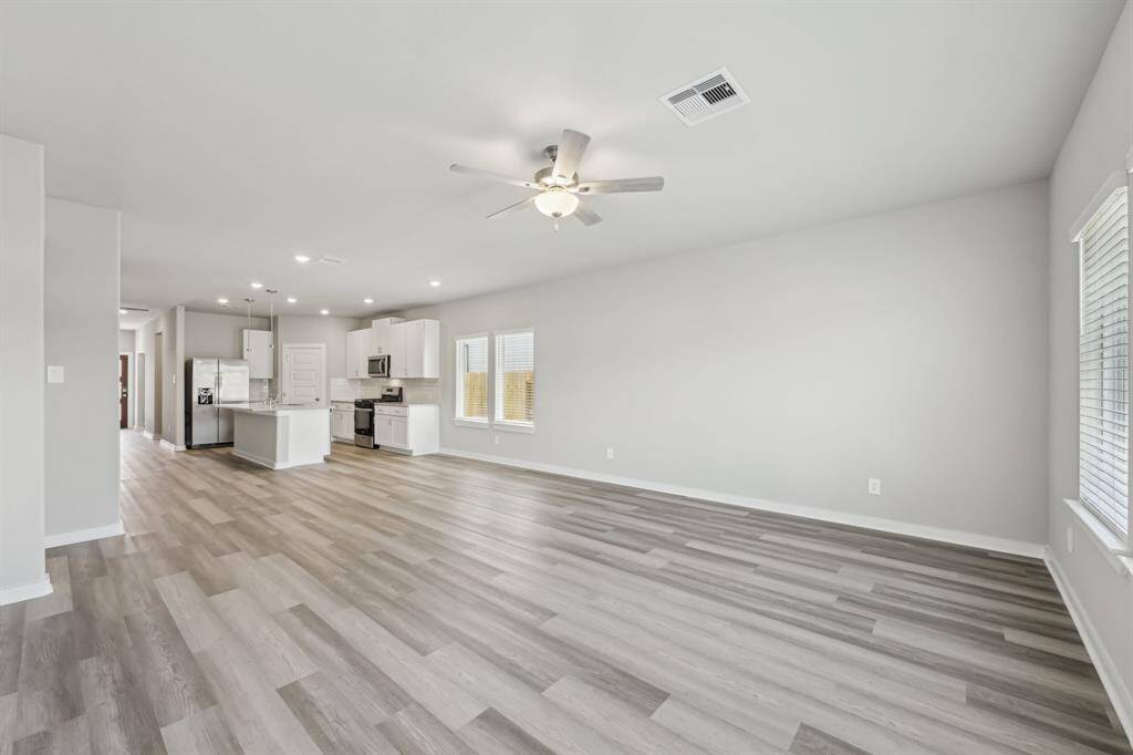 Photo is not of the actual home but is an inspirational photo of builder’s model home and may depict options, furnishings, and/or decorator features that are not included.