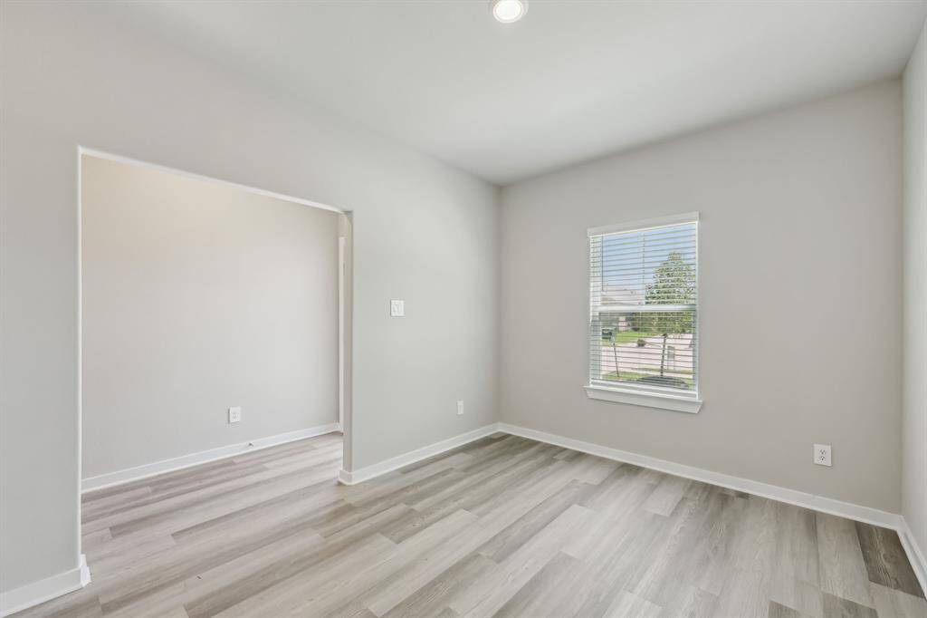Photo is not of the actual home but is an inspirational photo of builder’s model home and may depict options, furnishings, and/or decorator features that are not included.