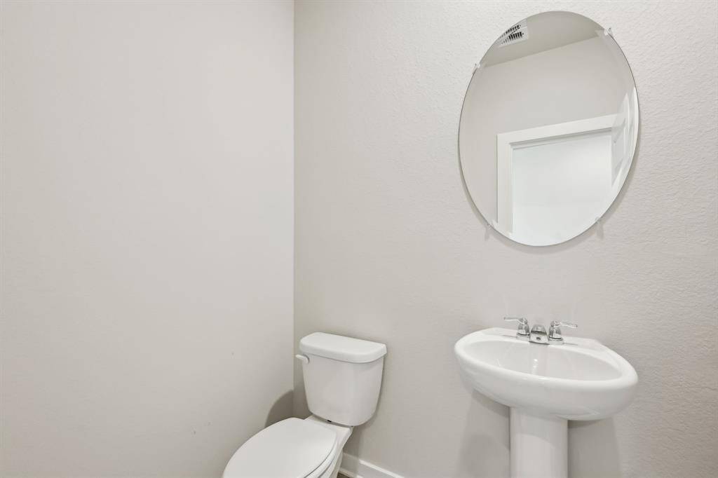 Photo is not of the actual home but is an inspirational photo of builder’s model home and may depict options, furnishings, and/or decorator features that are not included.