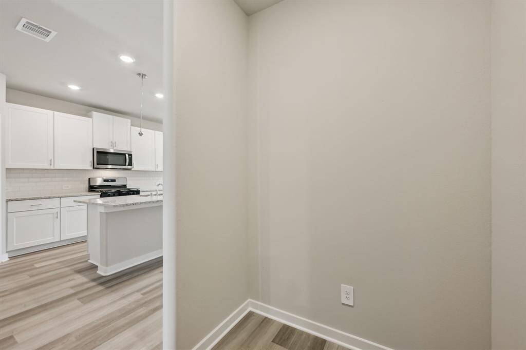 Photo is not of the actual home but is an inspirational photo of builder’s model home and may depict options, furnishings, and/or decorator features that are not included.