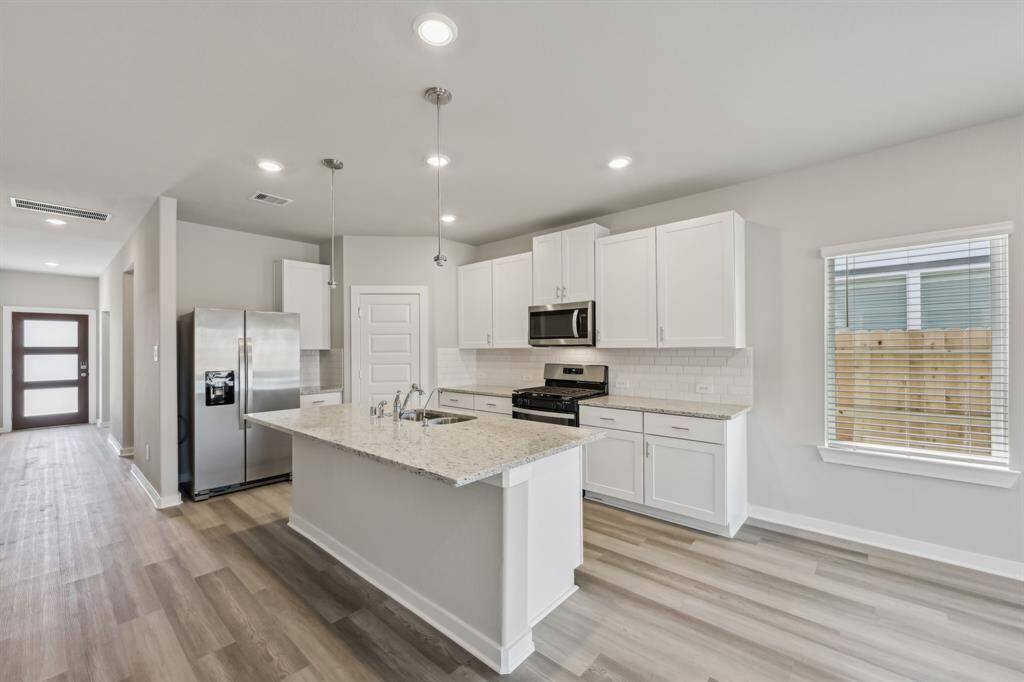 Photo is not of the actual home but is an inspirational photo of builder’s model home and may depict options, furnishings, and/or decorator features that are not included.
