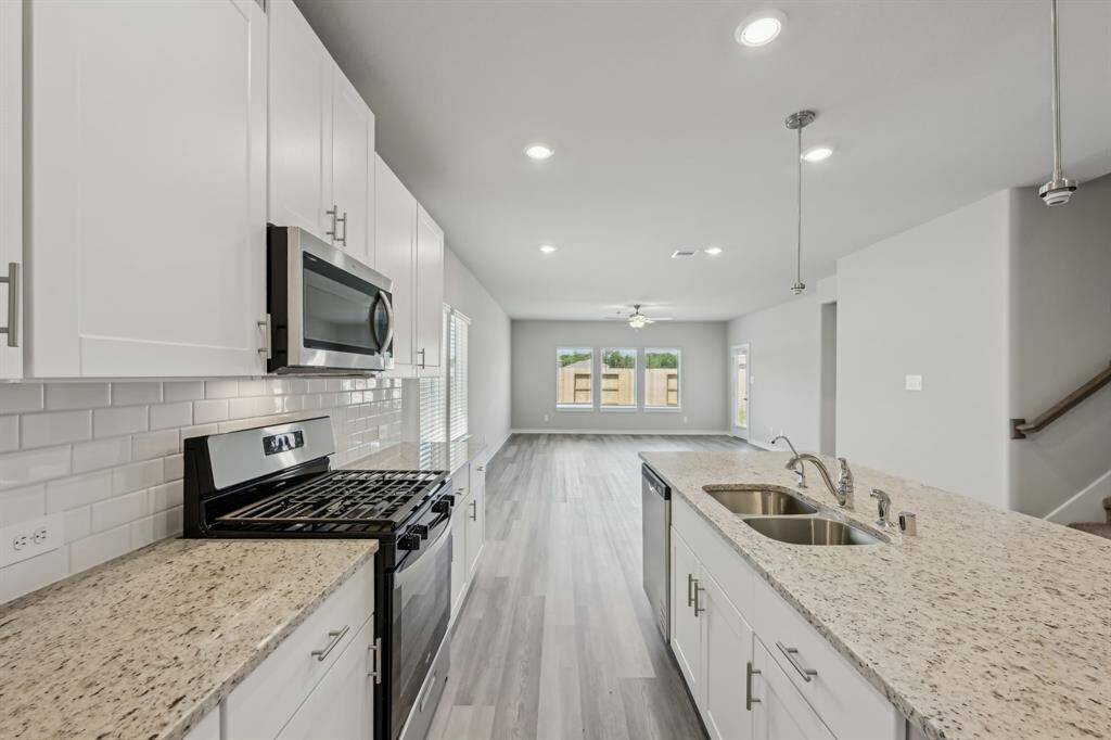 Photo is not of the actual home but is an inspirational photo of builder’s model home and may depict options, furnishings, and/or decorator features that are not included.