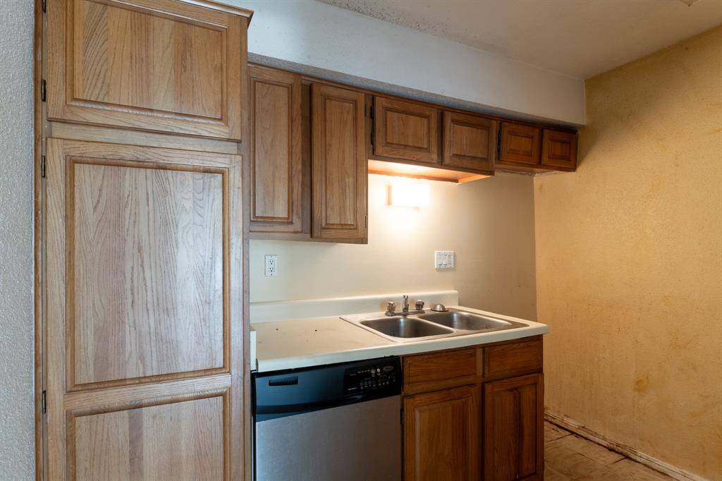 Kitchen is ready for your creative touch