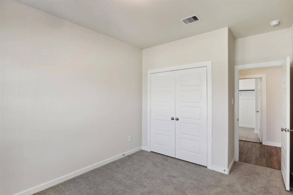 Photo is not of the actual home but is an inspirational photo of builder’s model home and may depict options, furnishings, and/or decorator features that are not included.