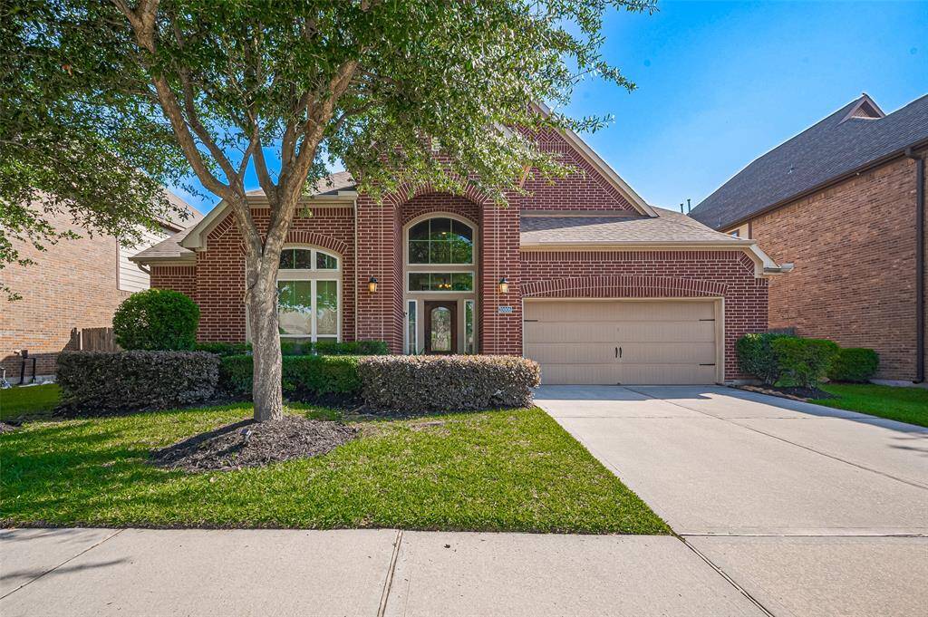 Welcome home to 20006 Crested Peak Ln!!