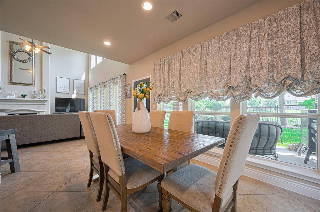 Breakfast Nook