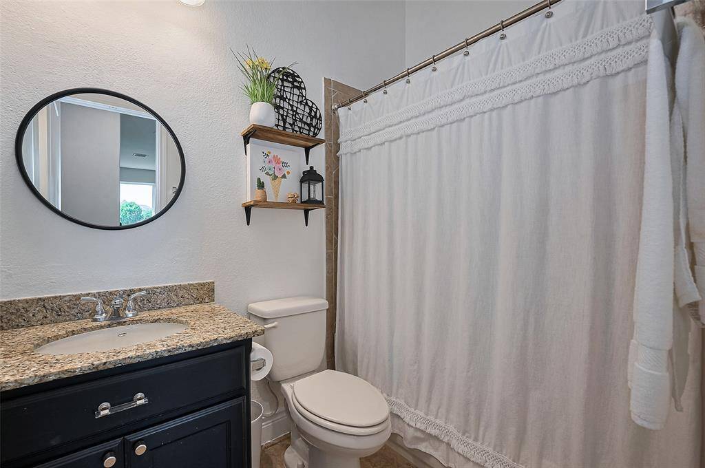 Secondary Bathroom for Guests and Bedrooms #3 and #4