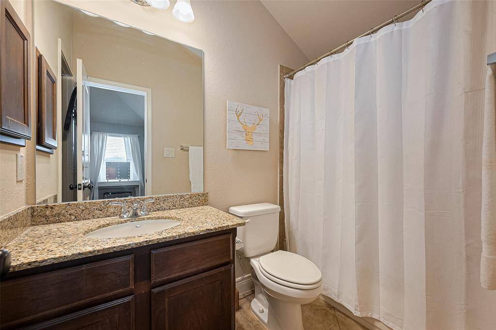 Ensuite Full Bath for Bedroom #5
