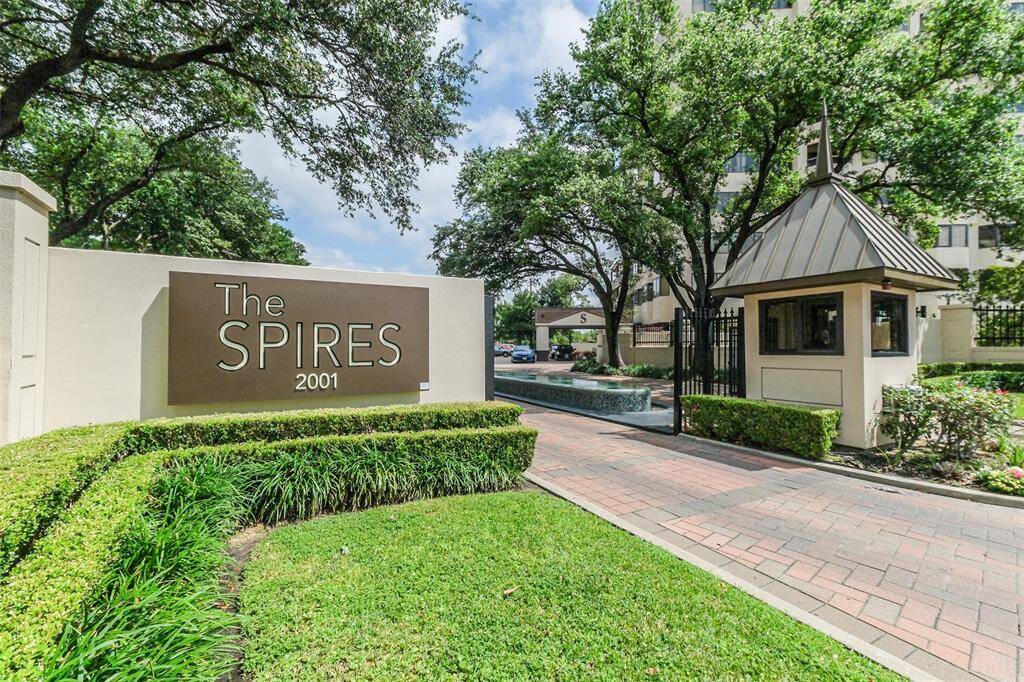 The Spires High Rise is a full-service building with a Gate Attendant, Concierge, Valet, and On-Site Management