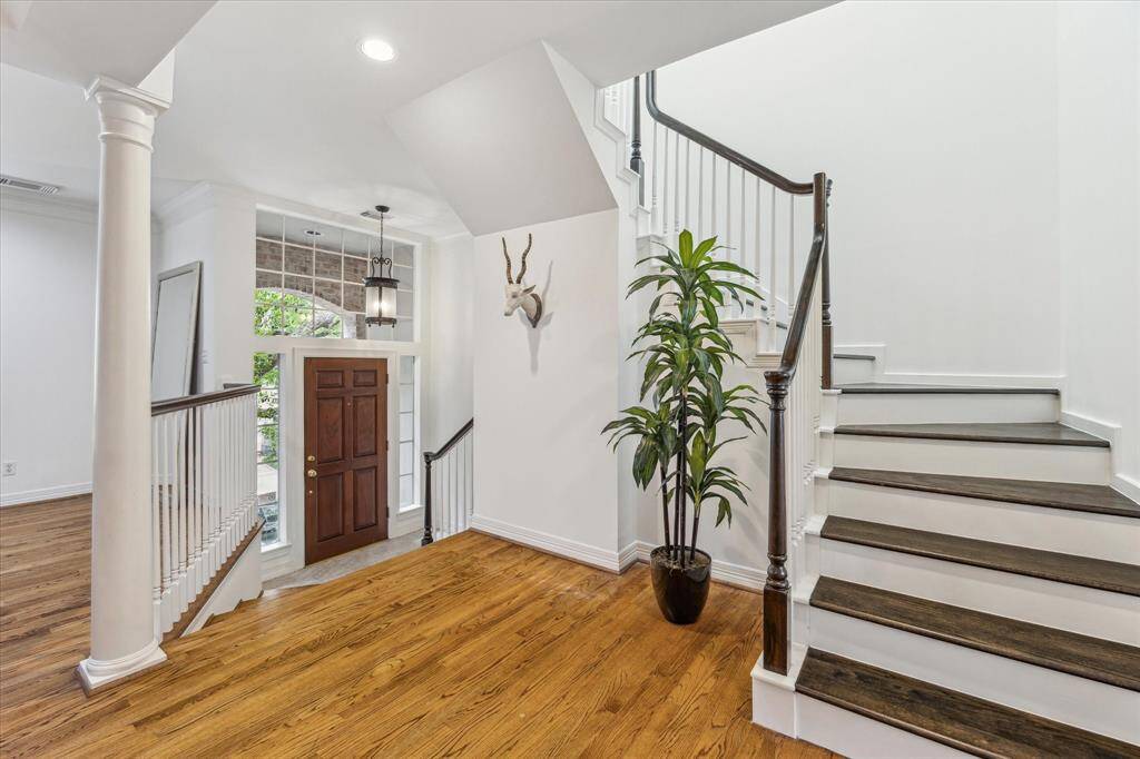 Whether you're looking for a low-maintenance home base or a stylish space to entertain, this townhome delivers comfort, elegance, and unbeatable location.