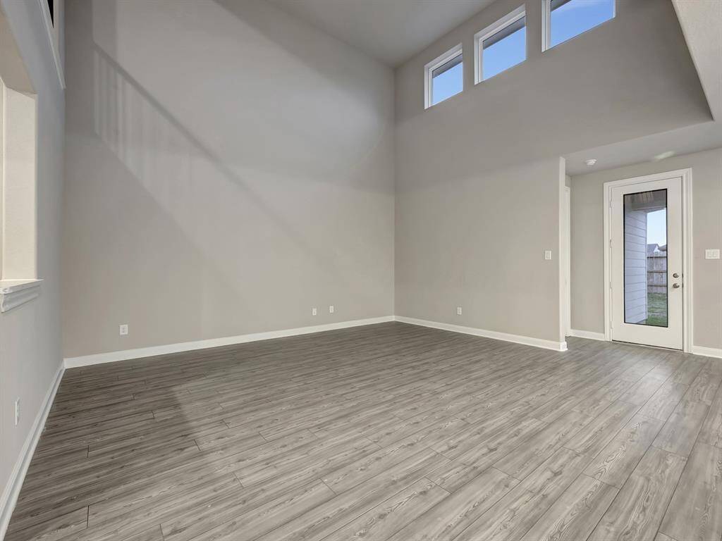 Photo is not of the actual home but is an inspirational photo of builder’s model home and may depict options, furnishings, and/or decorator features that are not included.