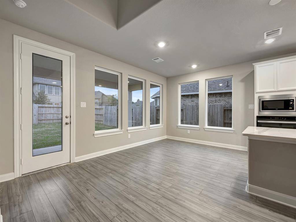 Photo is not of the actual home but is an inspirational photo of builder’s model home and may depict options, furnishings, and/or decorator features that are not included.