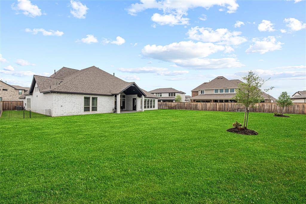 So much privacy as well.  This lot is a true gem in the neighborhood!!