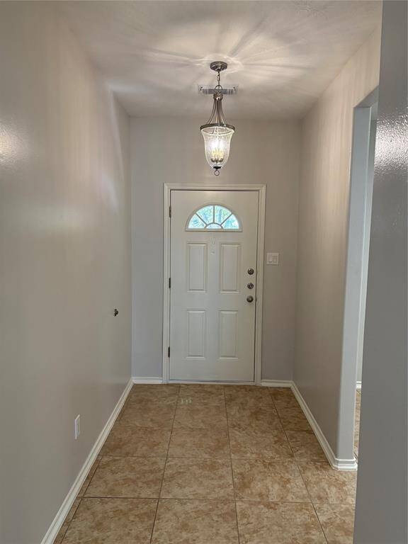 Entryway foyer