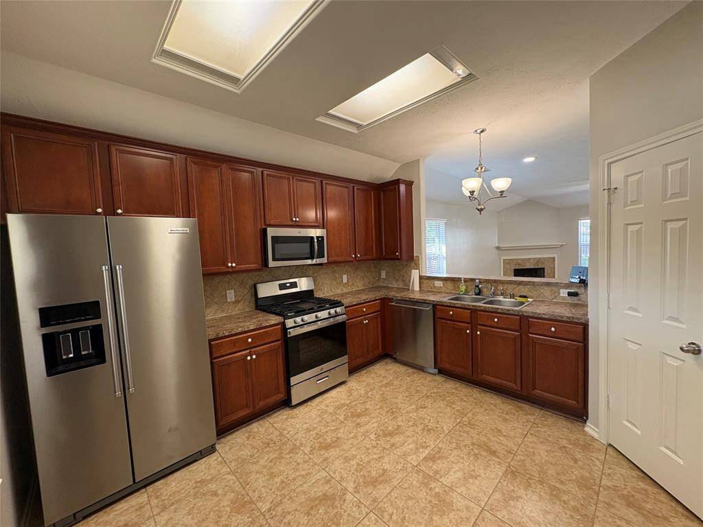 New STAINLESS Steel appliances