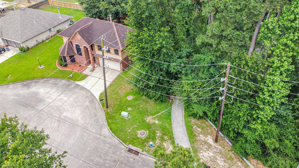 Right next to 75+ miles of walking trails!