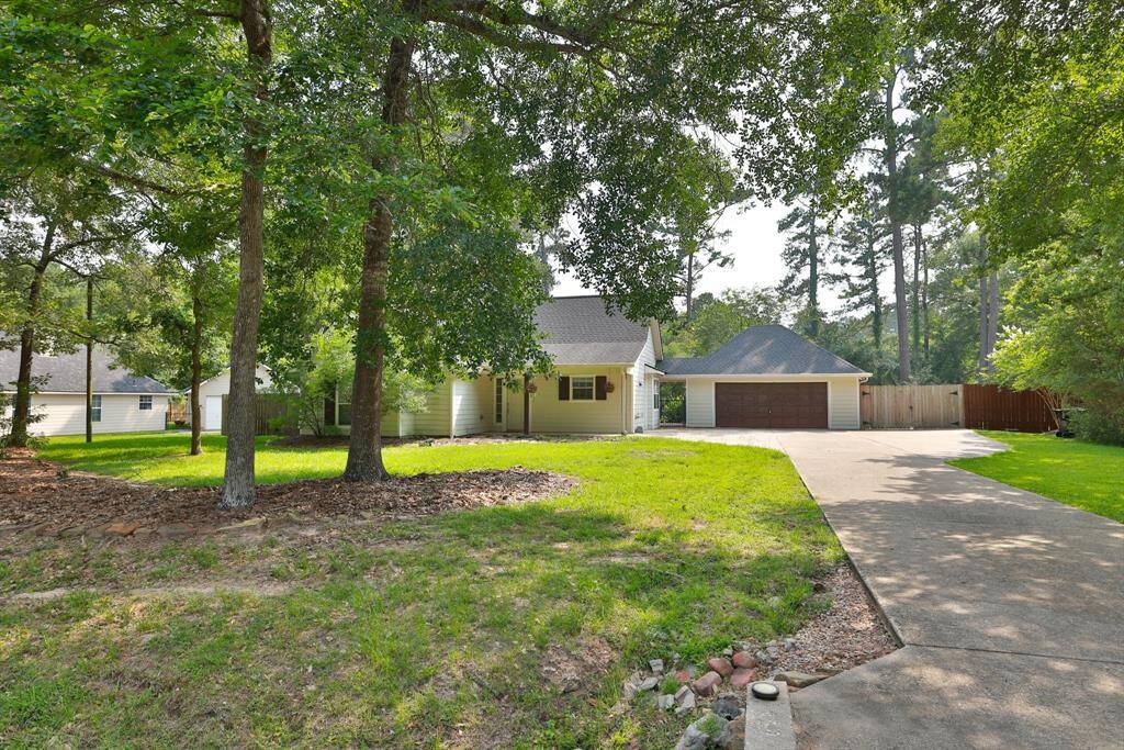 Welcome home to 22719 Rainfern. This 3 bedroom, 2.1 bath, 2 car garage is move in ready!