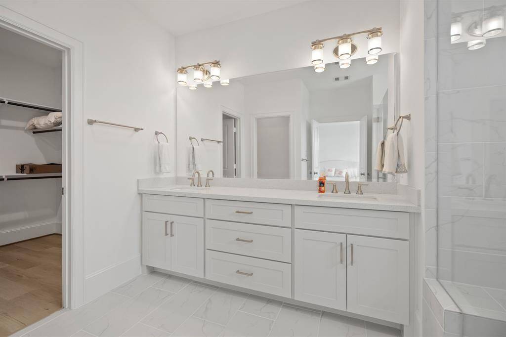 Double Vanity