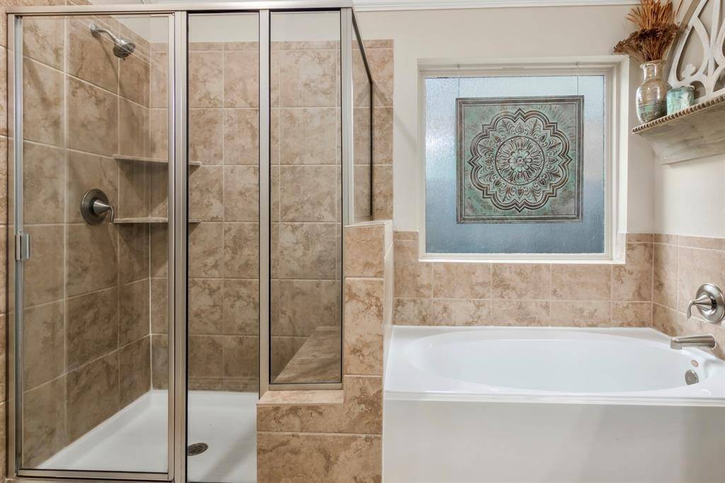 Primary en-suite
