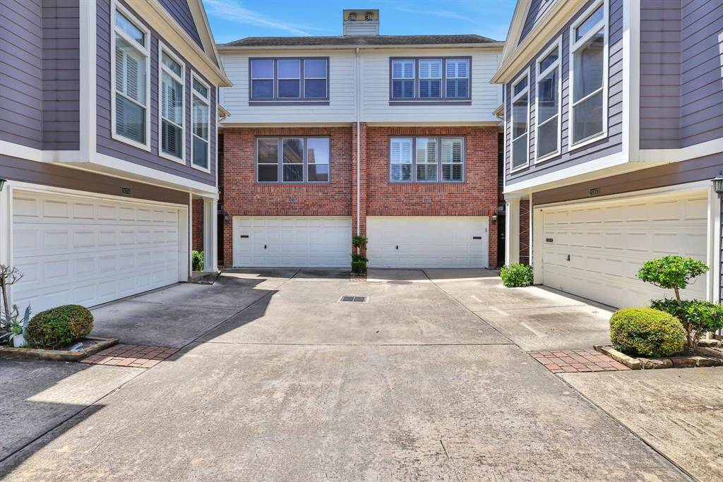 Modern charm meets convenience at 2416 Charleston Street #E