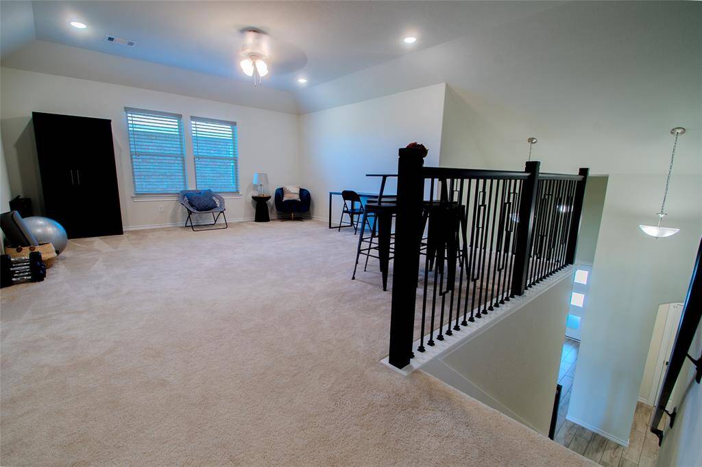 Upstairs Loft 18x16