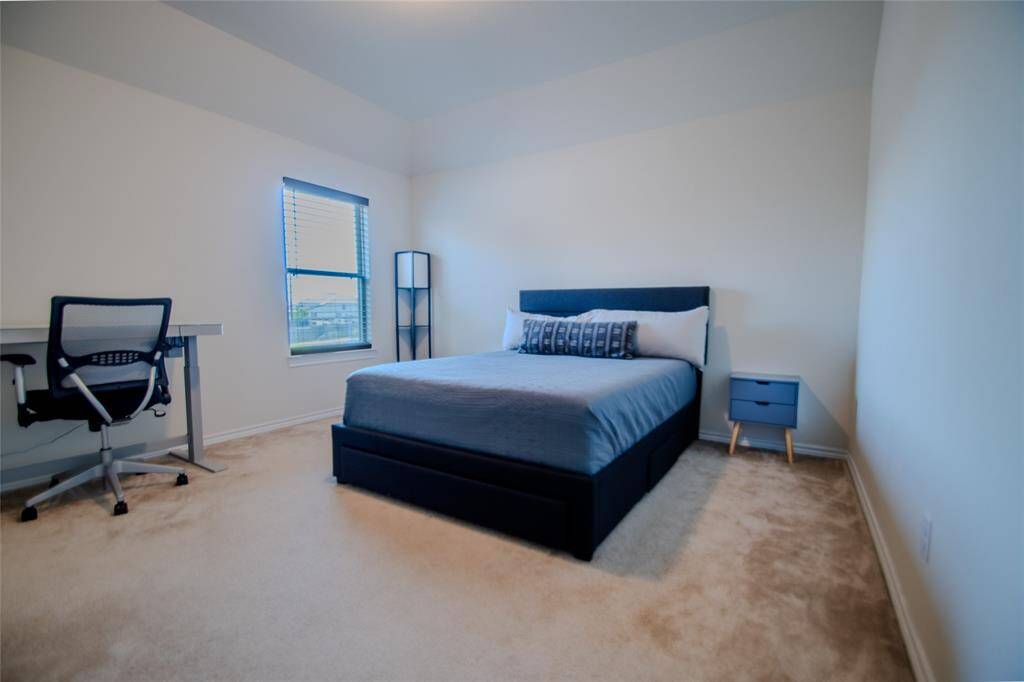 Upstairs Bedroom #2 - 15x13