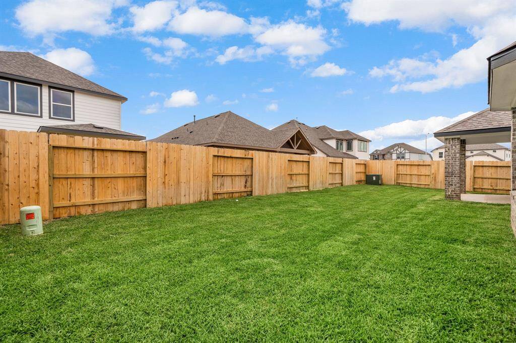 Enjoy the perfect blend of privacy and space in this beautifully maintained backyard. Fully fenced and featuring a generous stretch of lush green lawn, this outdoor area is ideal for kids, pets, gardening, or future entertainment additions. A peaceful retreat with endless possibilities!Enjoy the perfect blend of privacy and space in this beautifully maintained backyard. Fully fenced and featuring a generous stretch of lush green lawn, this outdoor area is ideal for kids, pets, gardening, or