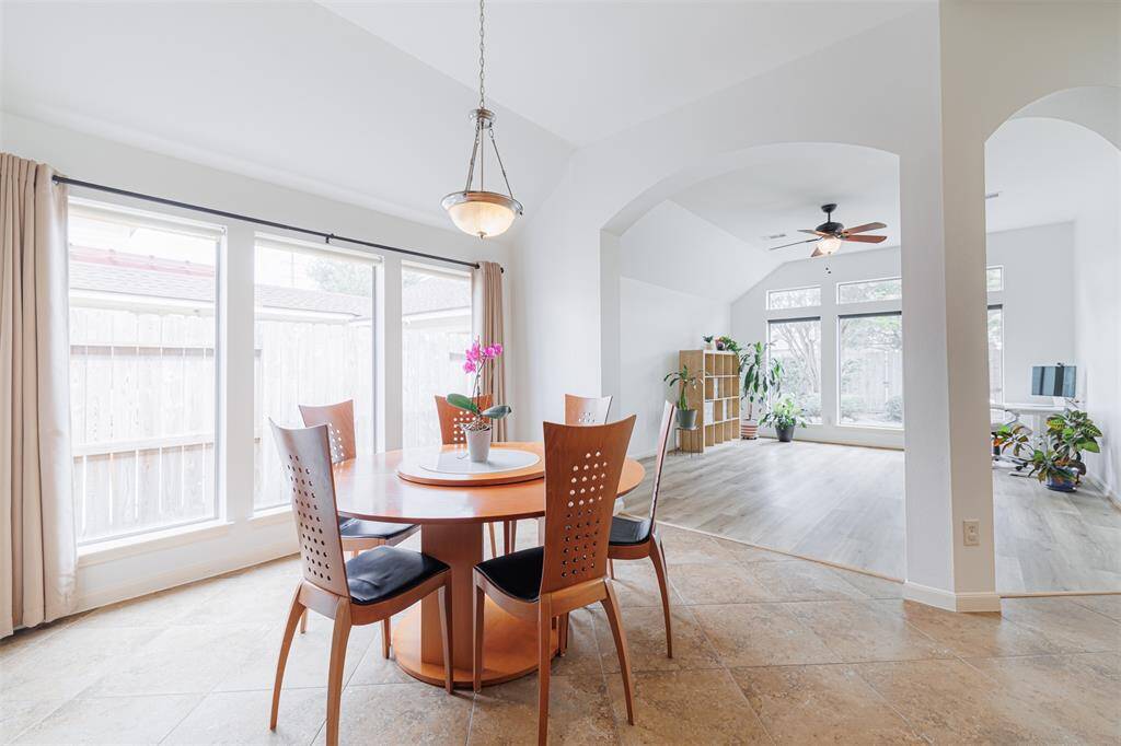 Breakfast room
