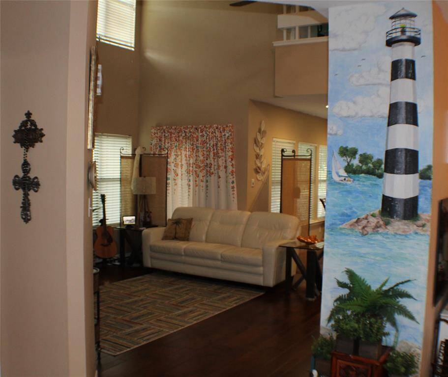Property Image 6
