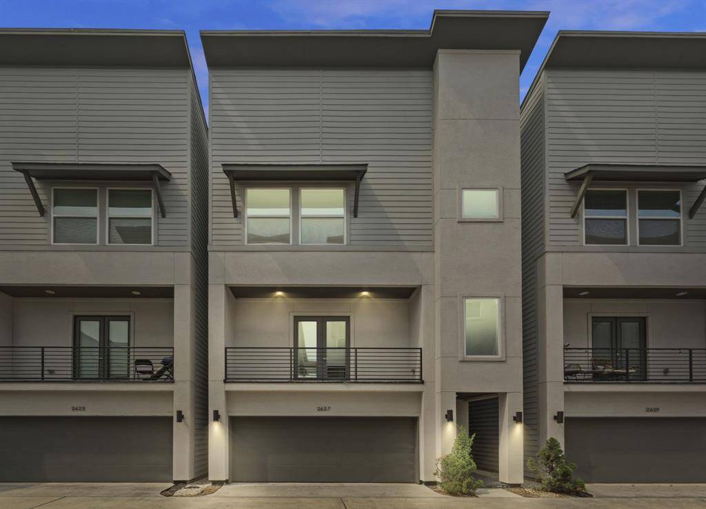 Welcome to 2627 Hutchins Street!