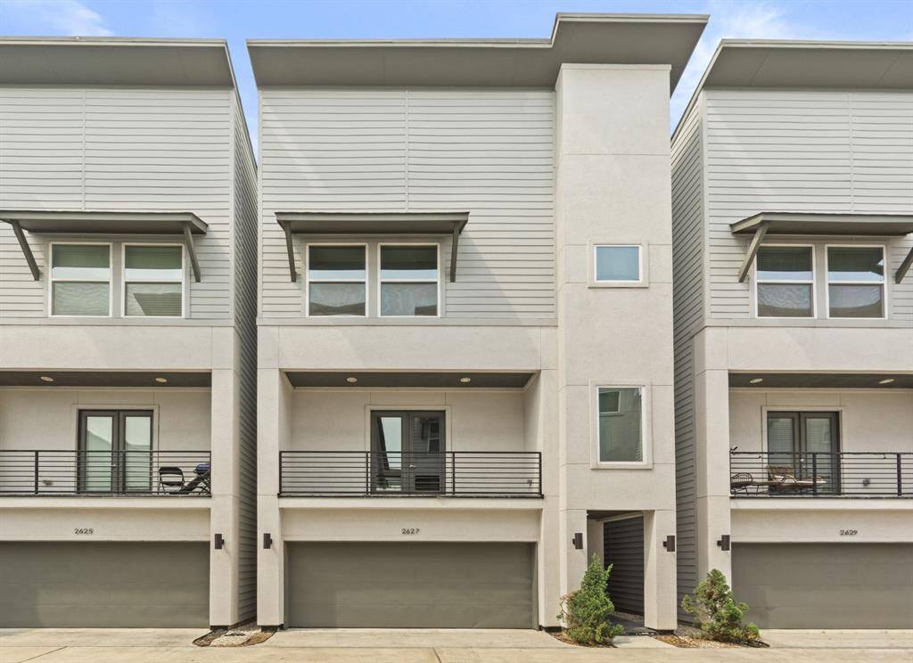 Welcome to 2627 Hutchins Street!