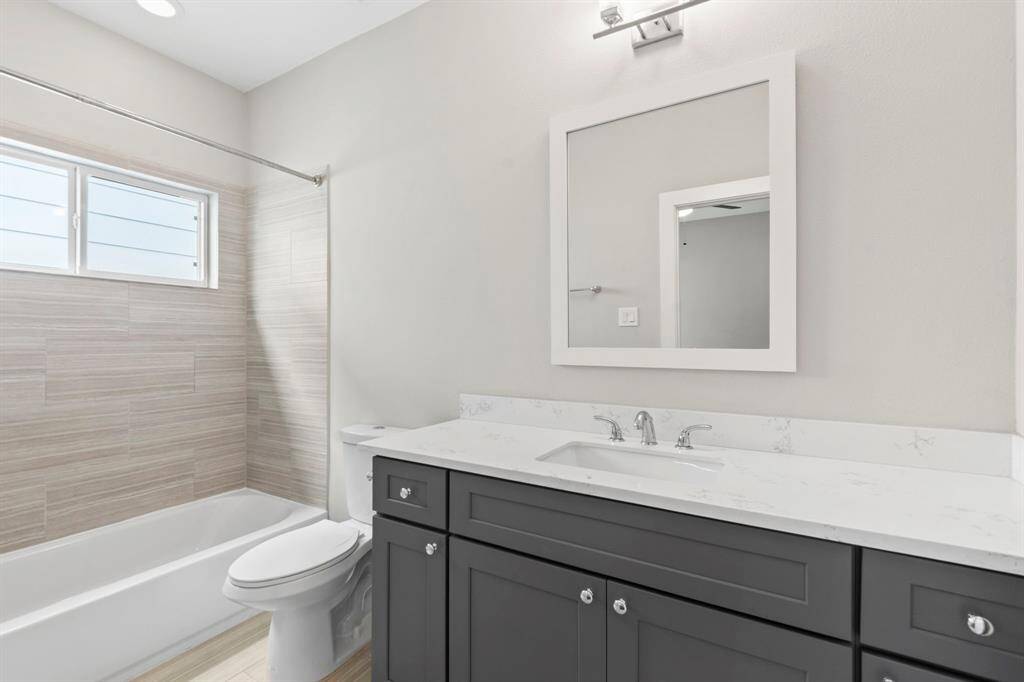 Bedroom 3 private bath