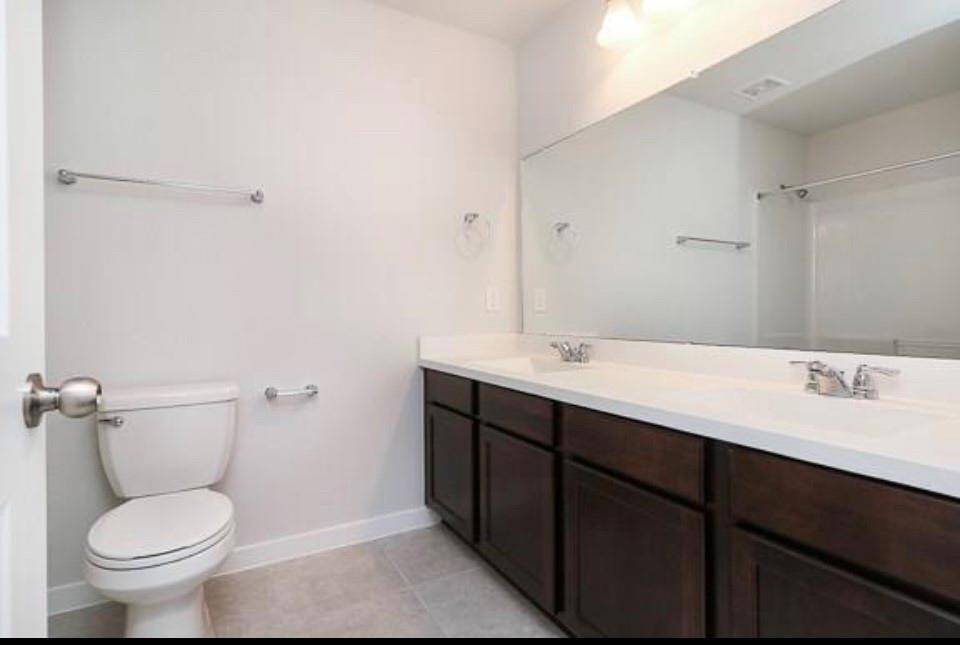 full bath up