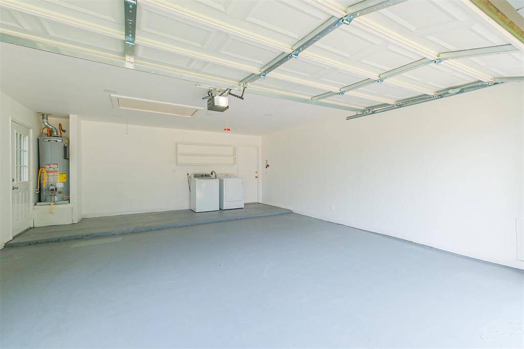 20 x 20 clean garage!