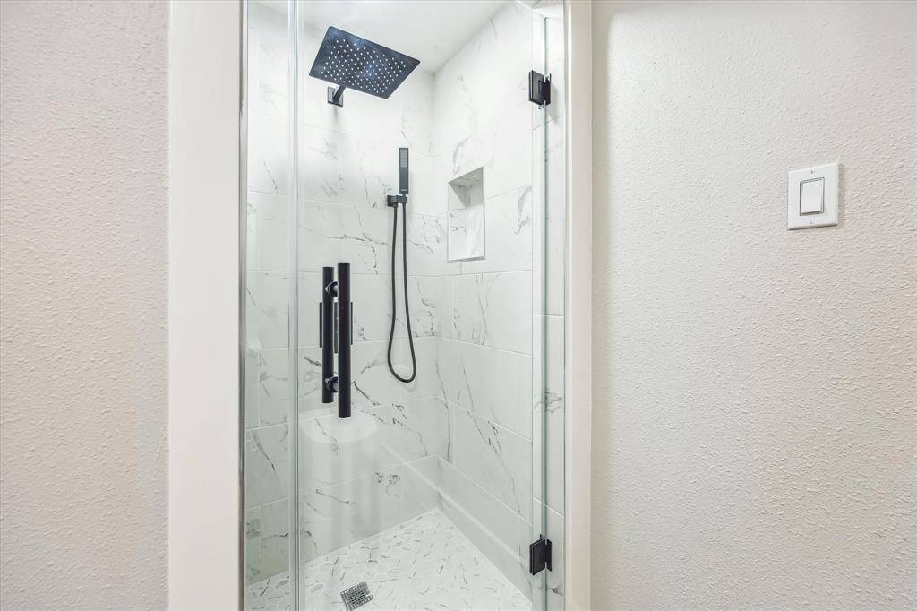 Secondary shower